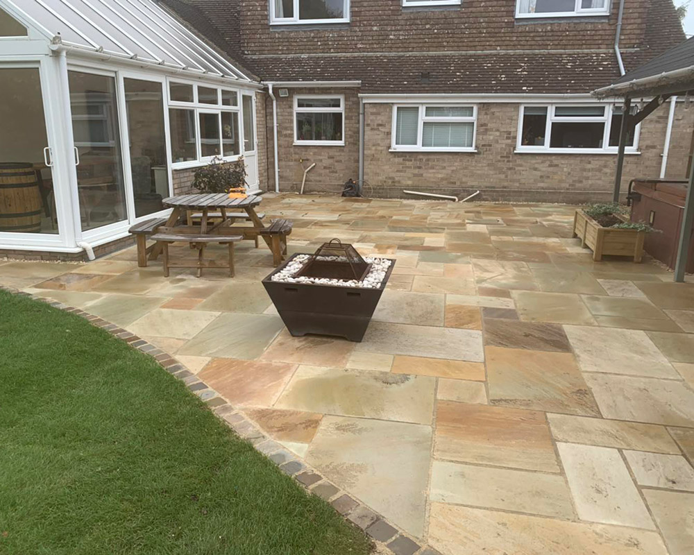 mint-sandstone